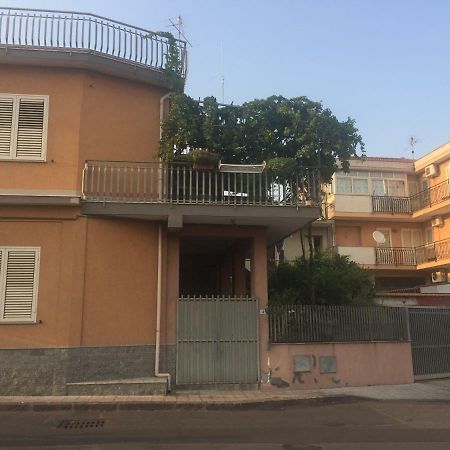 B&B Padre Pio Mascali Bagian luar foto