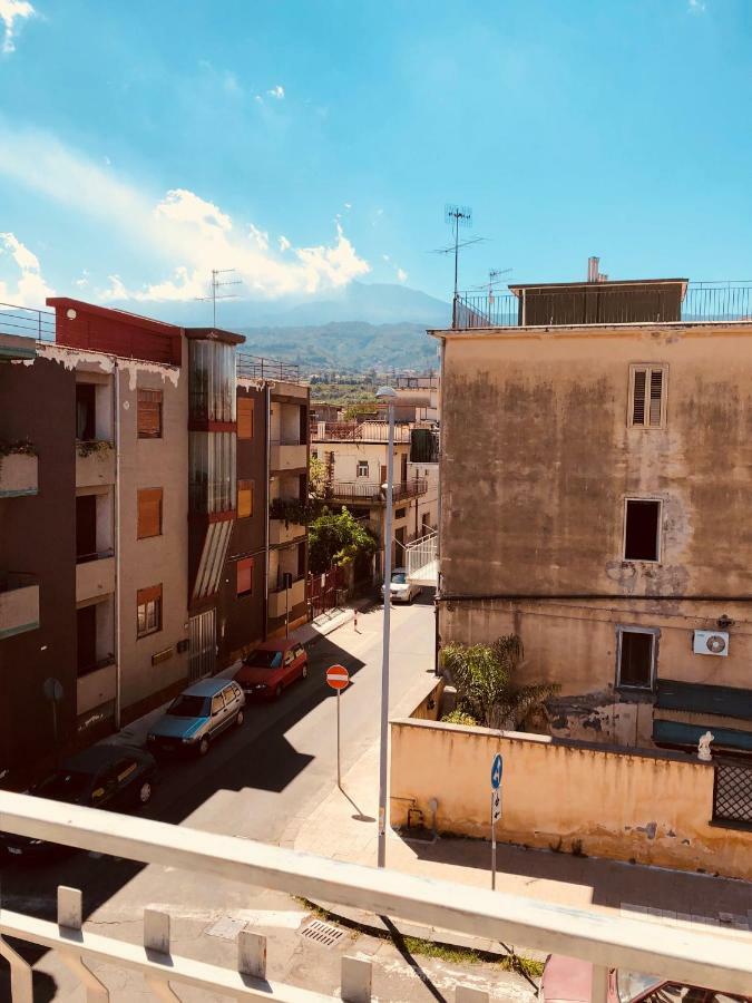 B&B Padre Pio Mascali Bagian luar foto